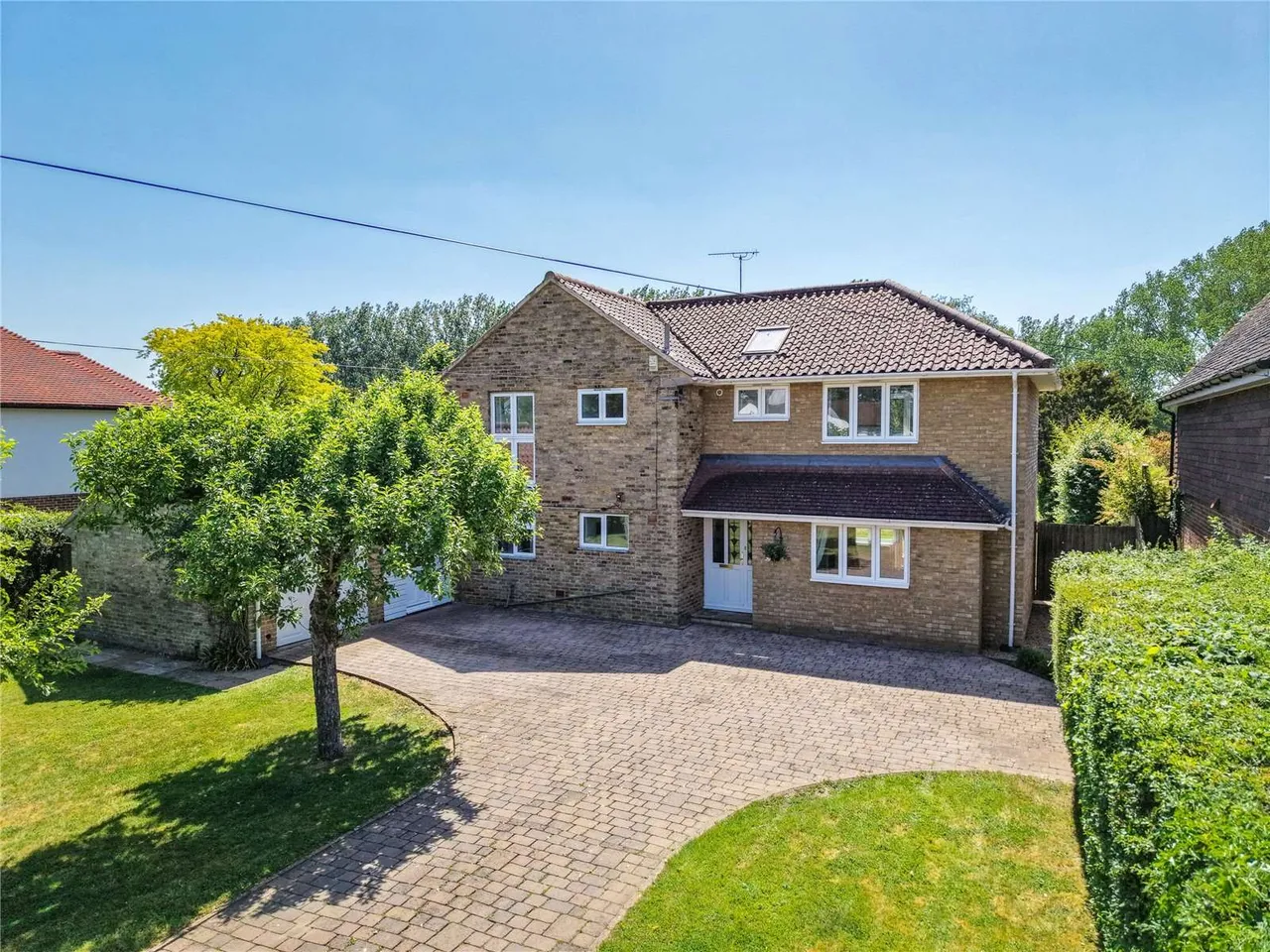 Lower Farm Road, Effingham, Leatherhead, Surrey, KT24 5JJ, photo 2