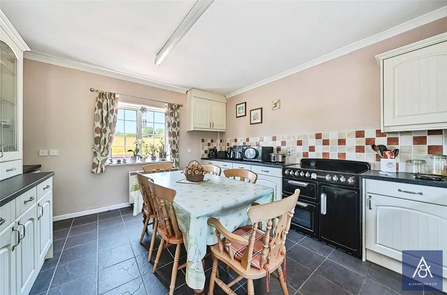 Kennel Cottages, Cottisford, NN13, photo 15