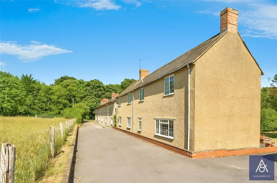 Kennel Cottages, Cottisford, NN13, photo 16