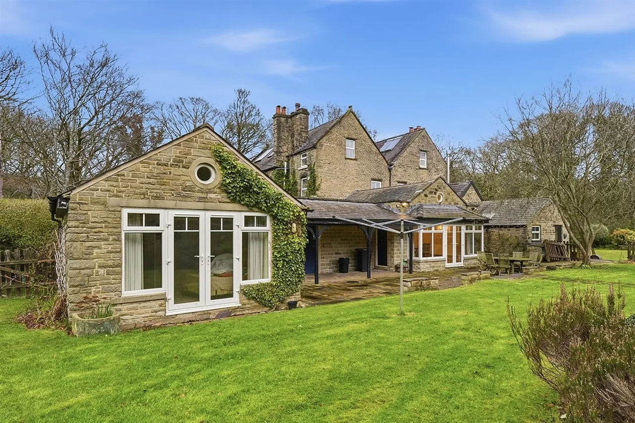 Clough Bank House, Bollington, photo 34