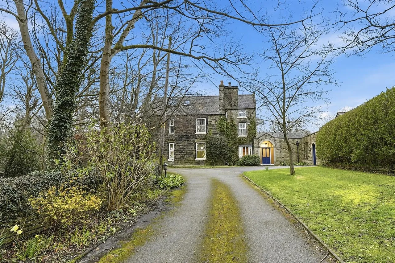 Clough Bank House, Bollington, photo 27