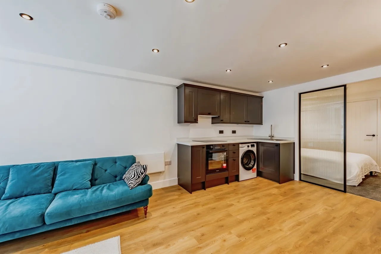 Oakdene Road, Redhill, photo 3