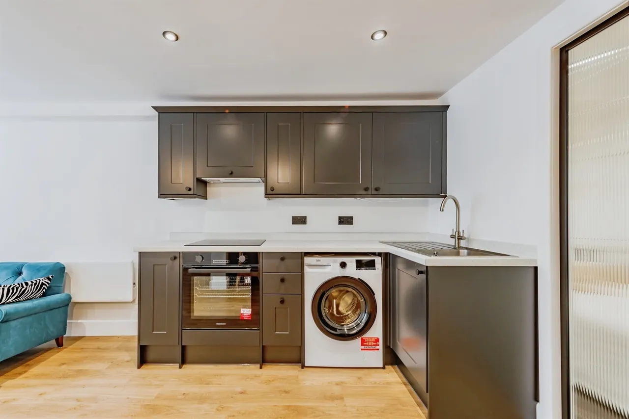 Oakdene Road, Redhill, photo 4