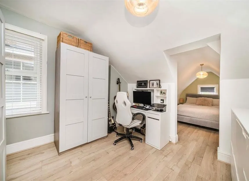 Vicarage Road, Hampton Wick, KT1, photo 6