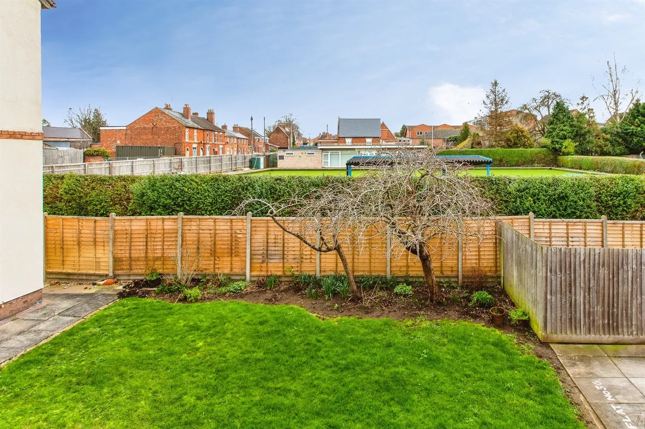 Grove Road, Kettering, NN14, photo 9