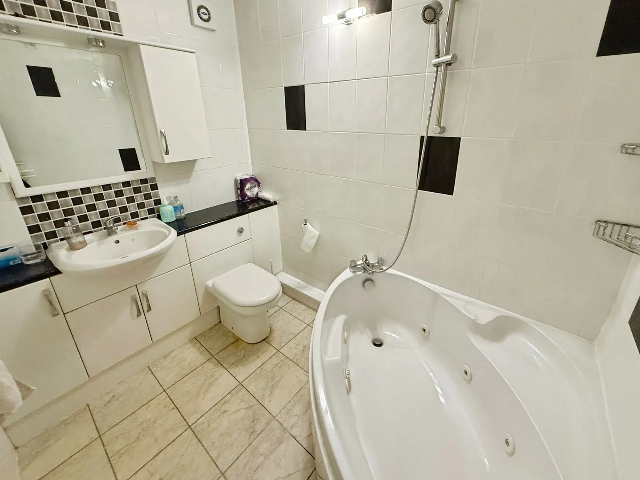 Glenbourne Park, Stockport, photo 15