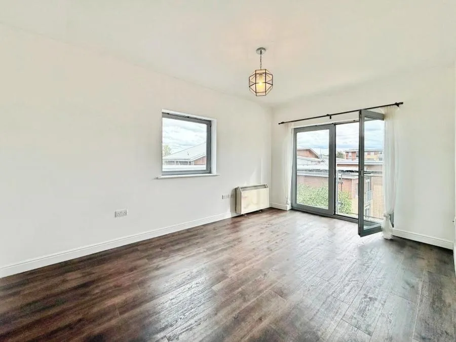 Kelvin Gate, Bracknell, RG12, photo 2