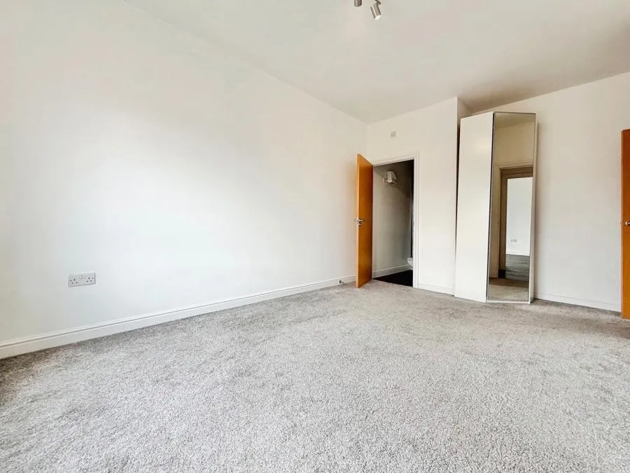 Kelvin Gate, Bracknell, RG12, photo 8