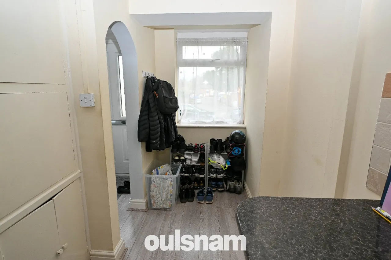 Cromwell Lane, Northfield, Birmingham, B31 1AD, photo 9