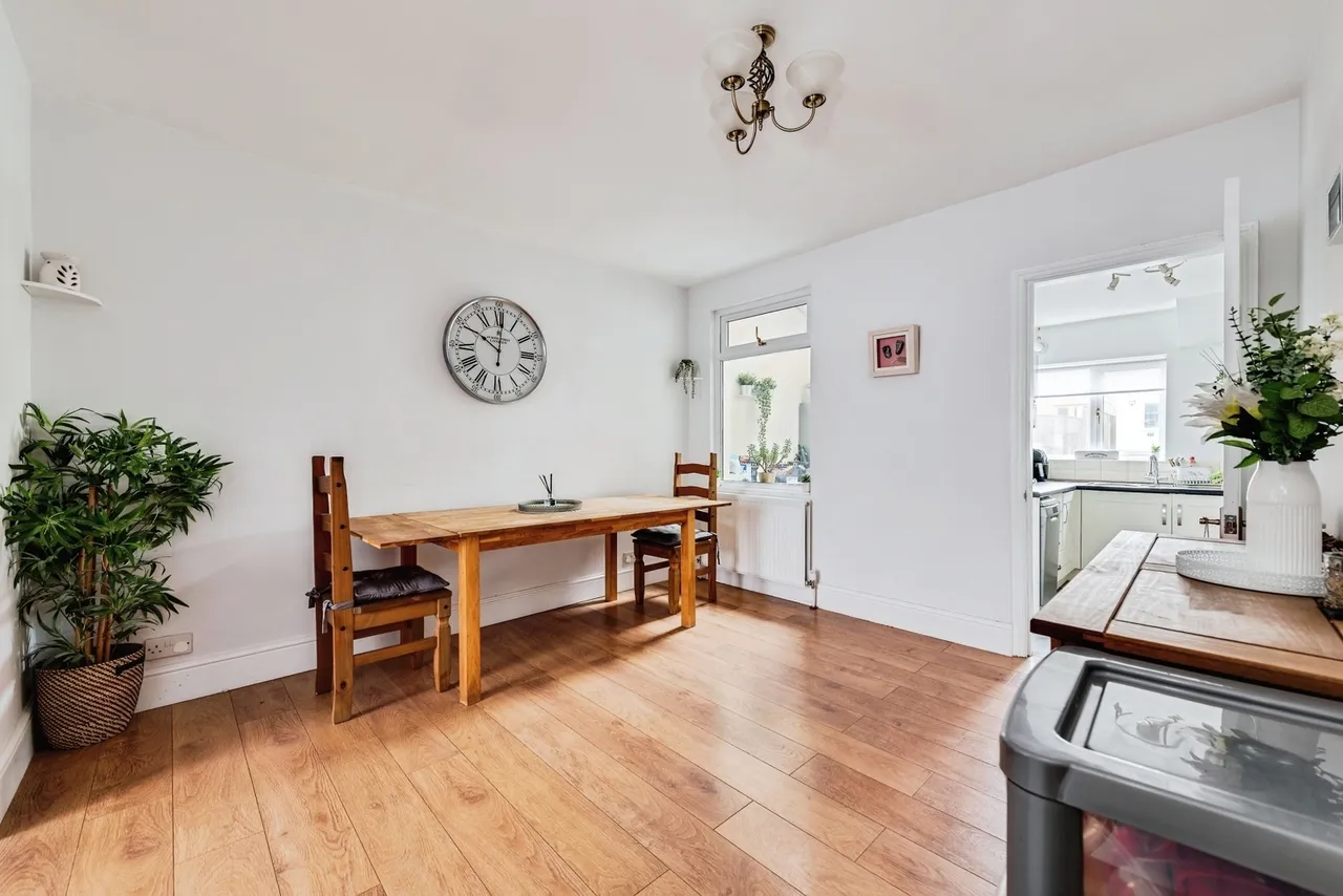Linslade Street, SWINDON, Wiltshire, SN2, photo 15