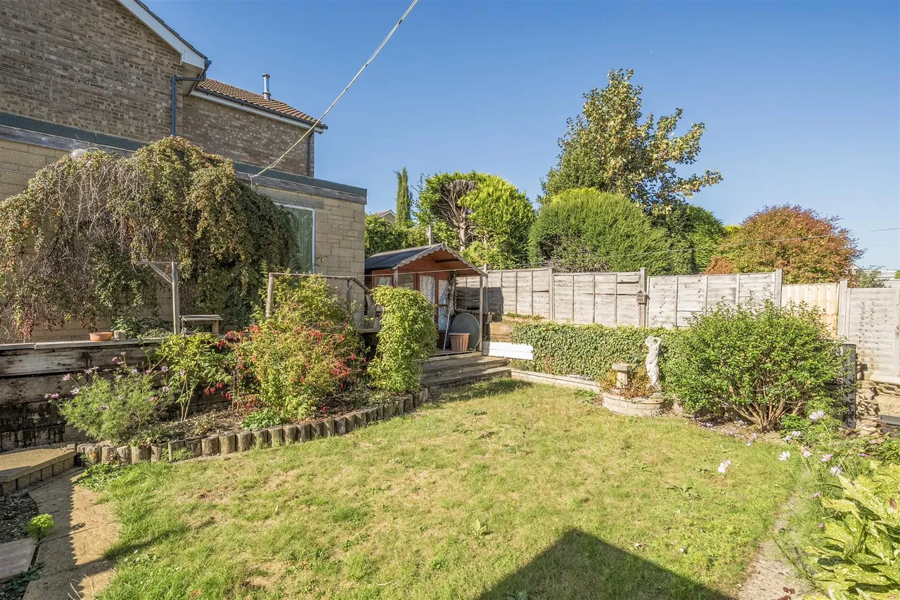 Riverside Drive, Chippenham, SN15, photo 6