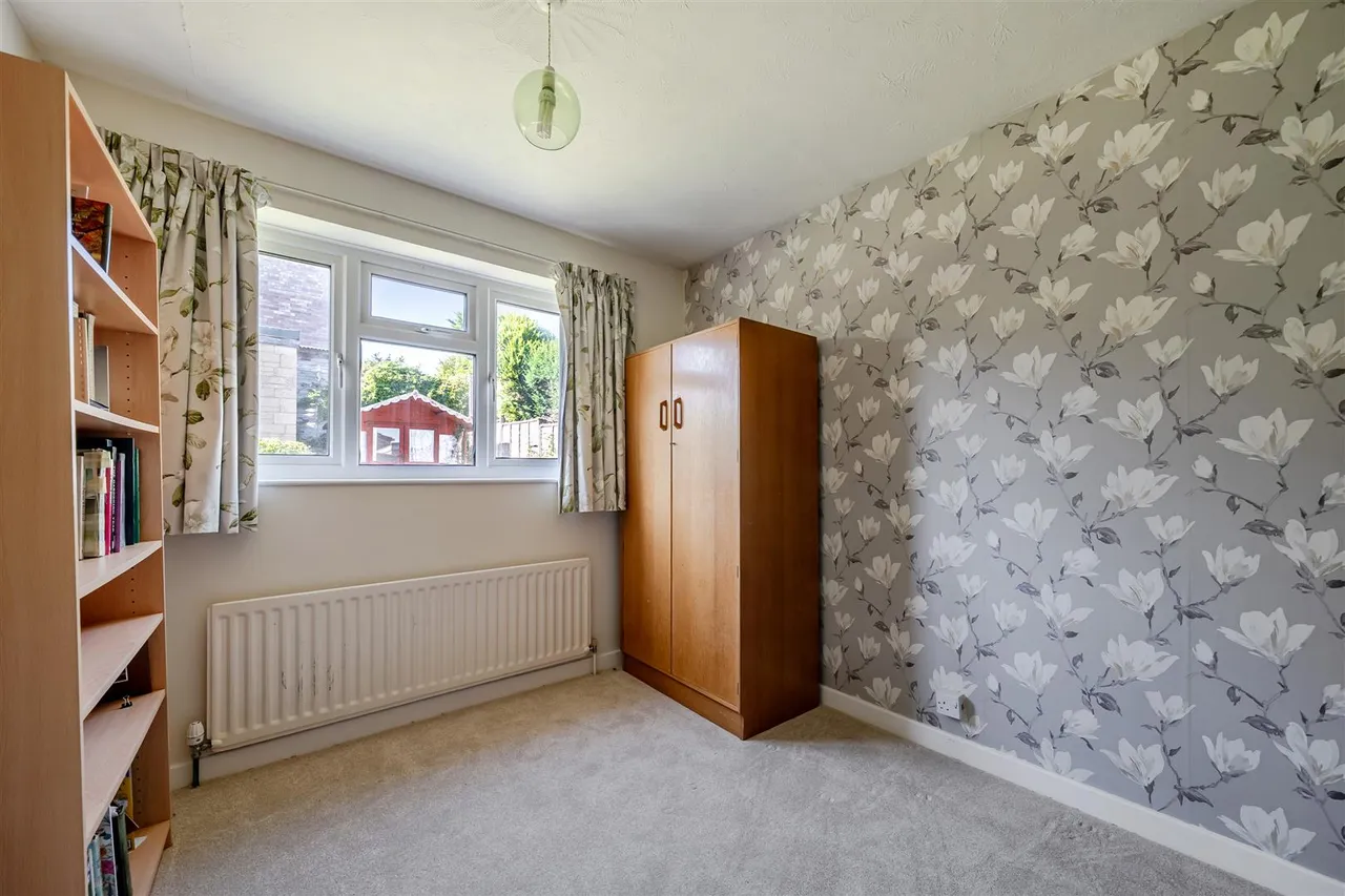 Riverside Drive, Chippenham, SN15, photo 16