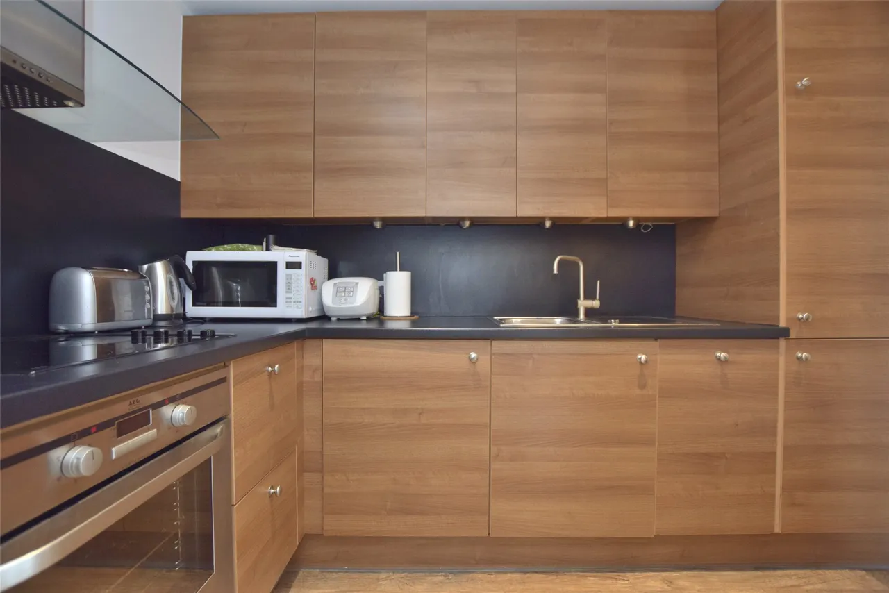 Honeybourne Way, Cheltenham, GL50 3UE, photo 2