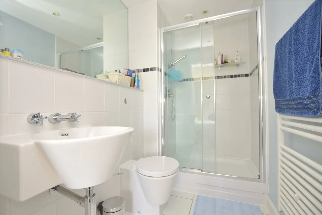 Honeybourne Way, Cheltenham, GL50 3UE, photo 7