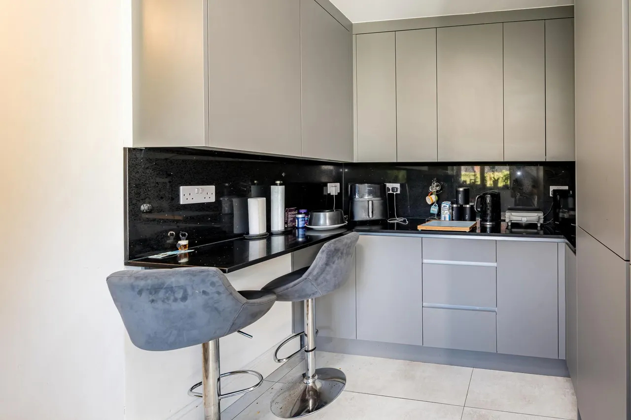 Priory Road, High Wycombe, HP13, photo 5