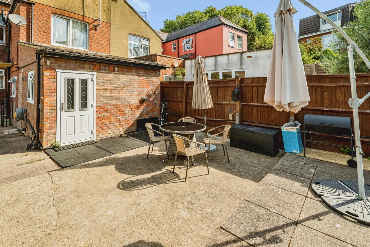 Priory Road, High Wycombe, HP13, photo 30