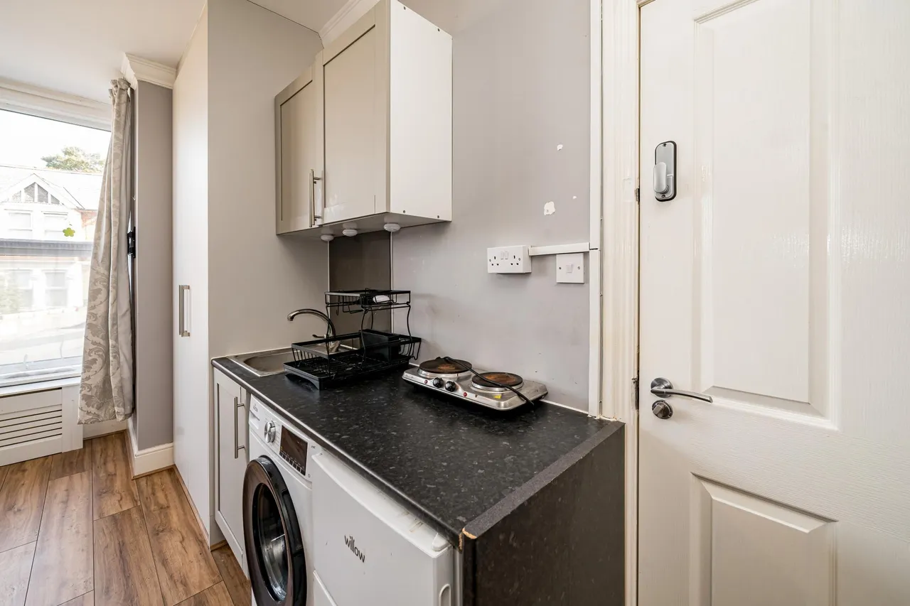 Priory Road, High Wycombe, HP13, photo 9
