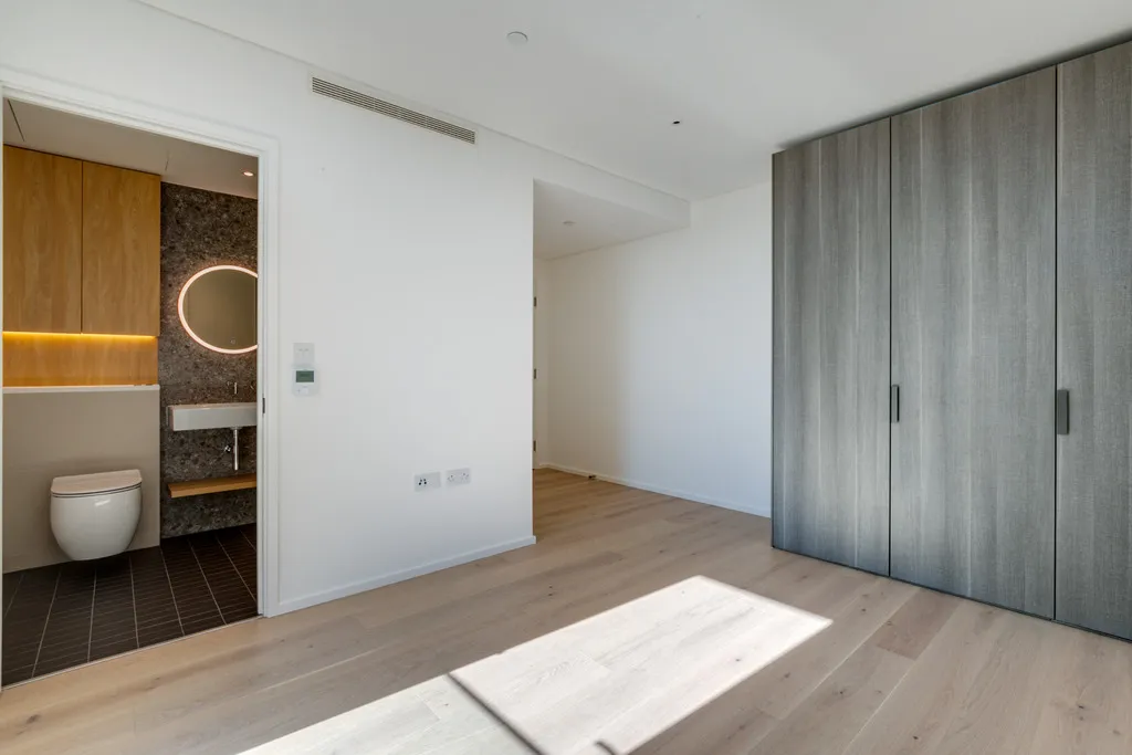 York Place, London, SW11, photo 6