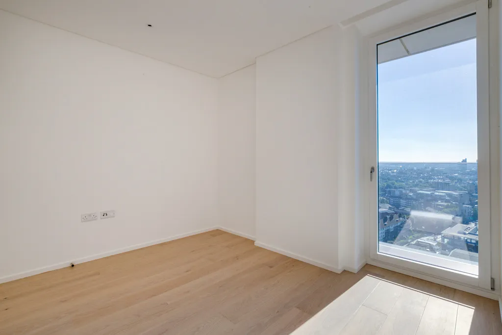 York Place, London, SW11, photo 8