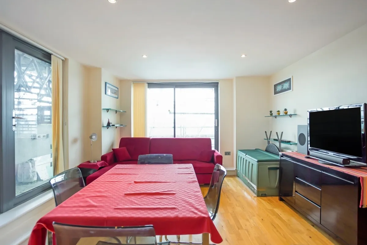 Chrisp Street, E14, photo 8