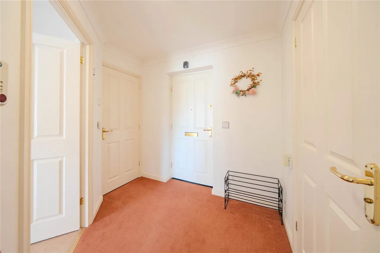 St Edmunds Court, Leeds, LS8, photo 9