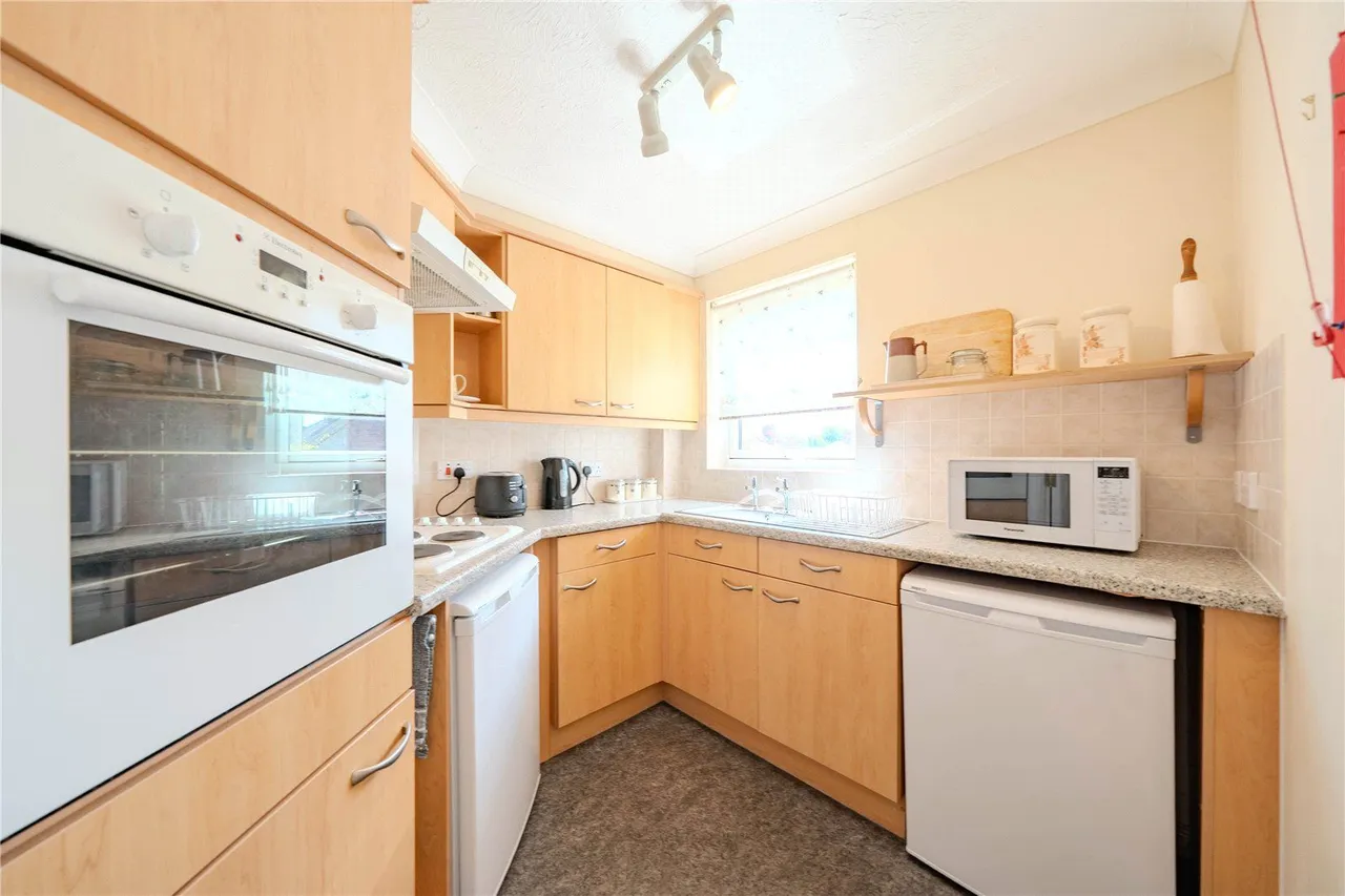 St Edmunds Court, Leeds, LS8, photo 4