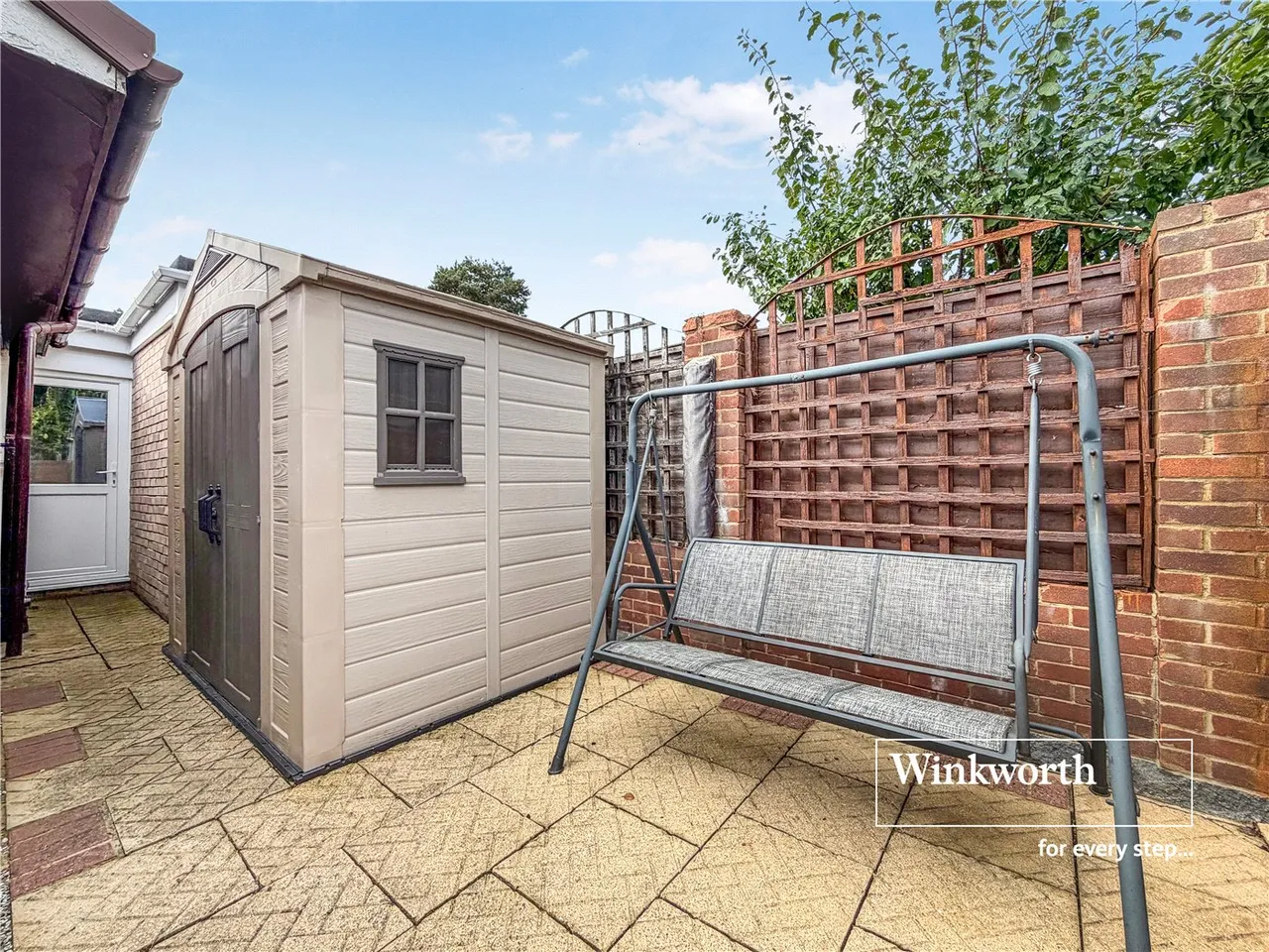 Heathfield Road, West Moors, Ferndown, Dorset, BH22, photo 2