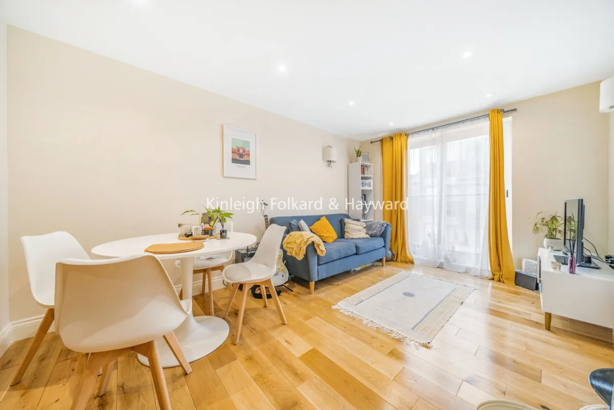 Mantle Road, London, SE4, photo 2