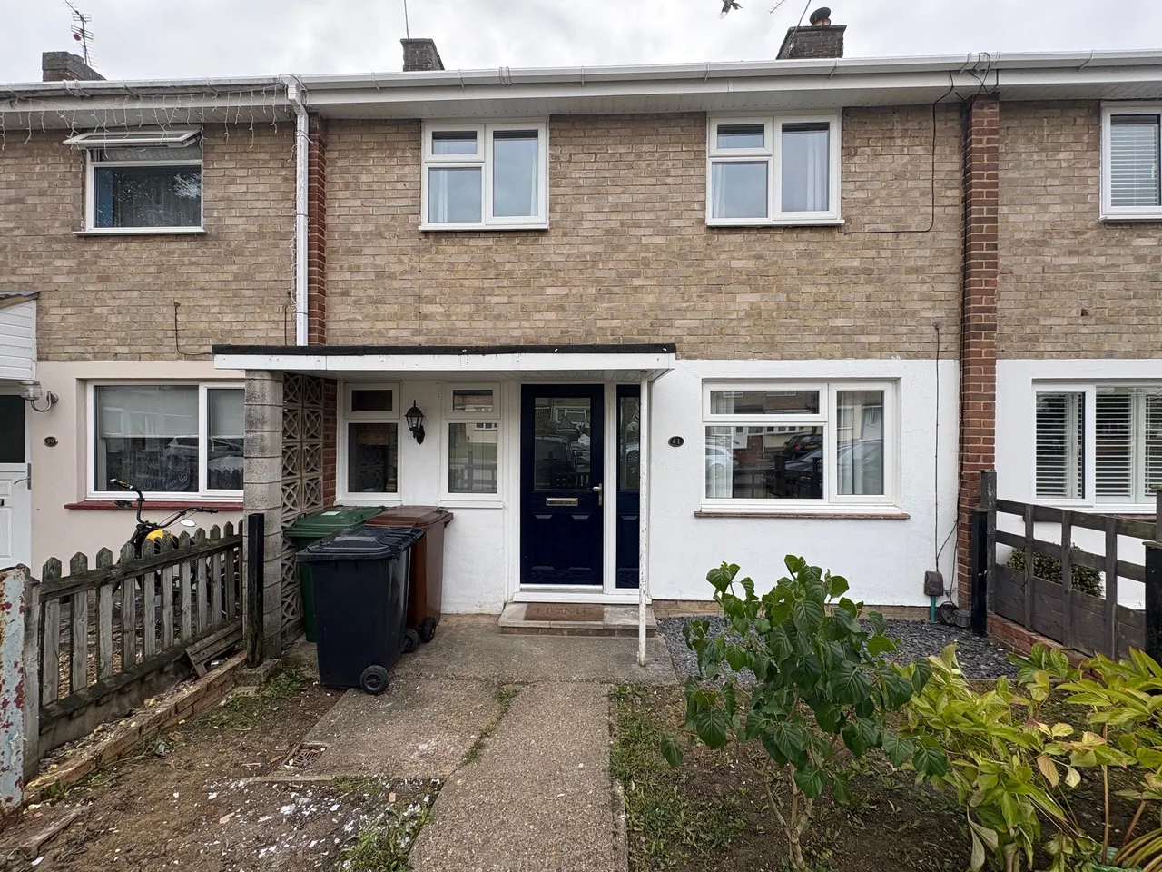 2 bed house to rent, Shoreham Court, Corby, NN18