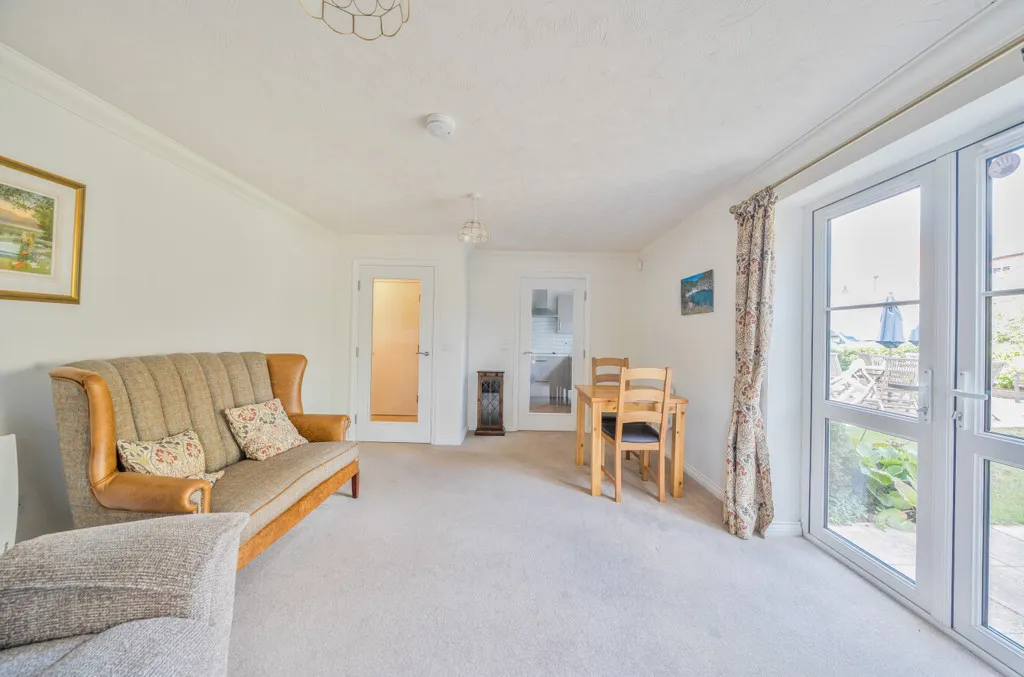 Water Lane, Towcester, Northamptonshire, NN12 6HR, photo 5
