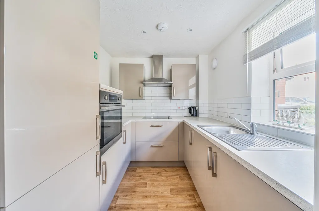 Water Lane, Towcester, Northamptonshire, NN12 6HR, photo 6