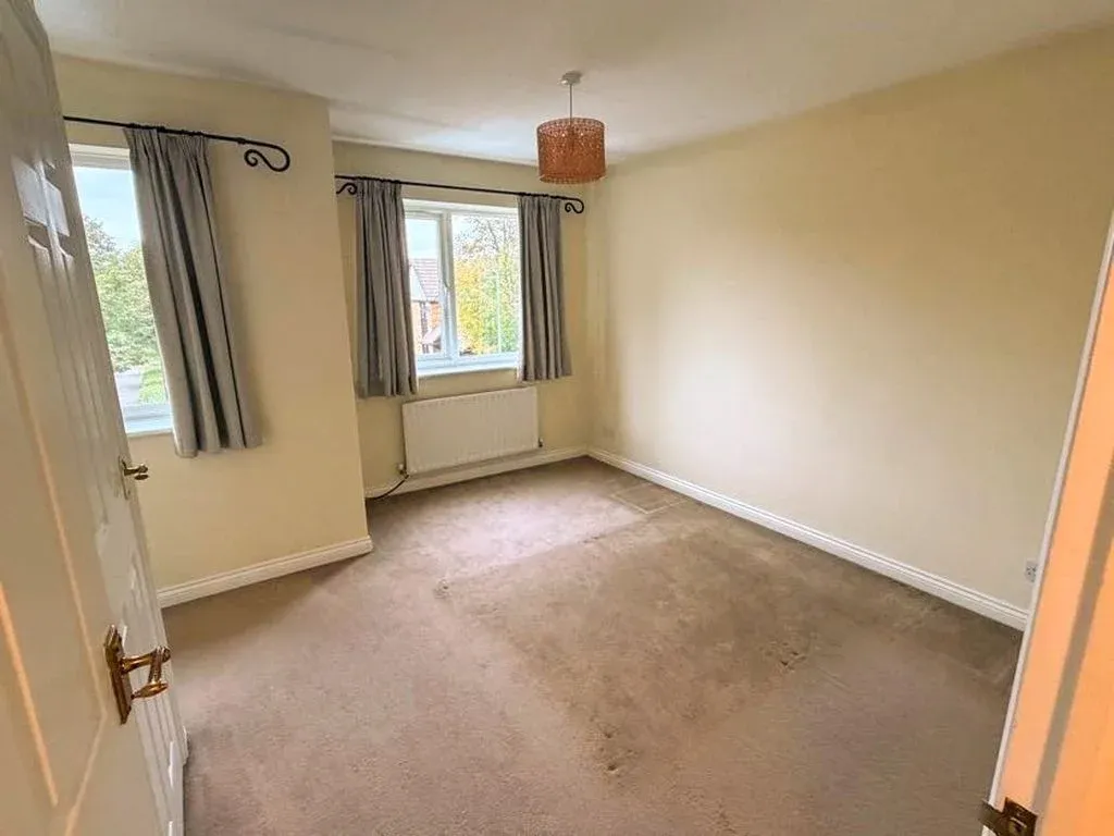 Holyhead Crescent, Tattenhoe, MK4, photo 8