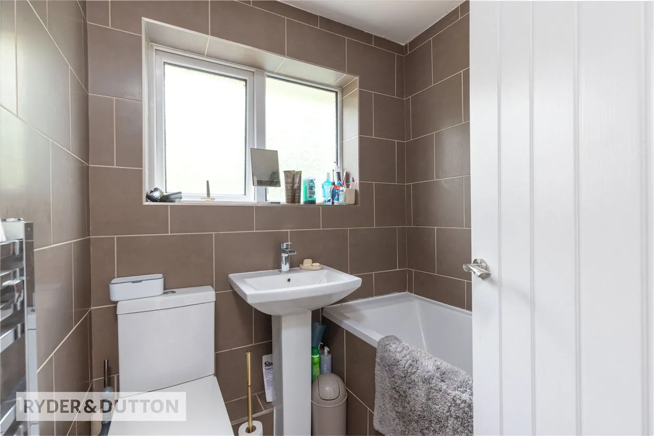 Thorn Close, Heywood, OL10, photo 15