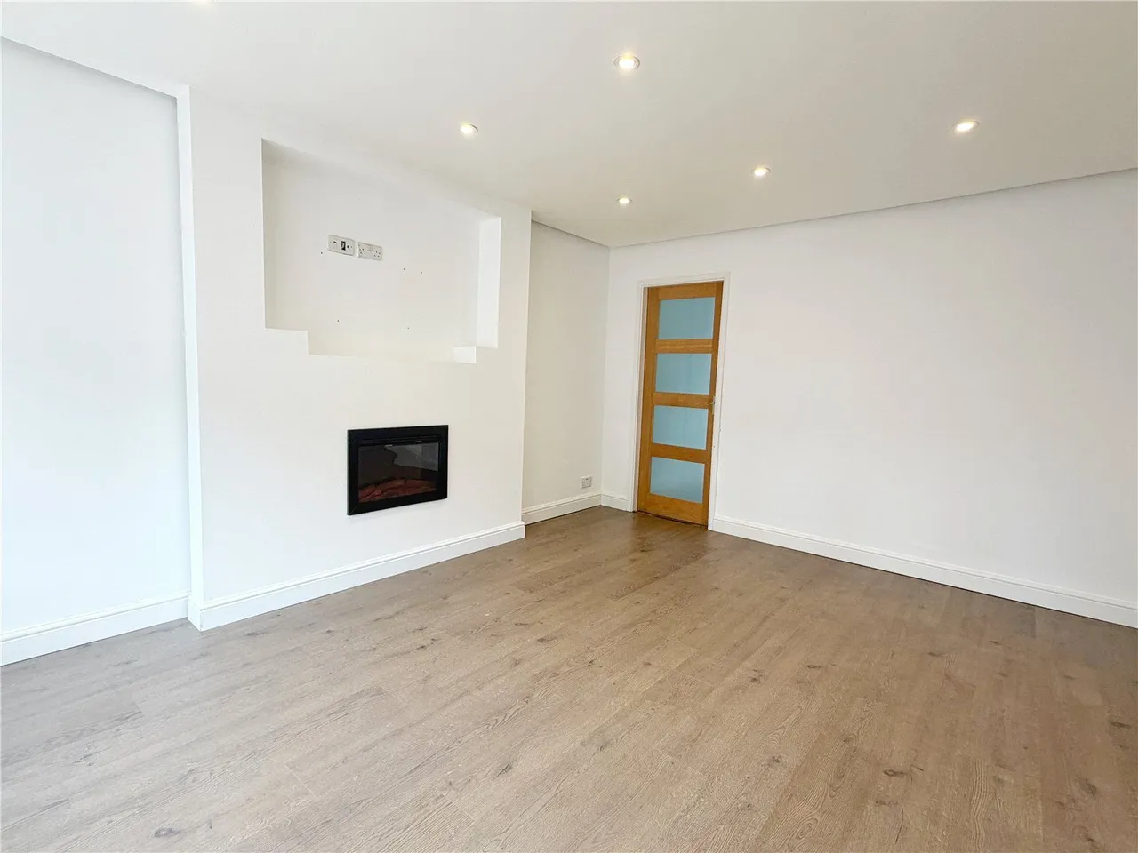 Thorn Close, Heywood, OL10, photo 5