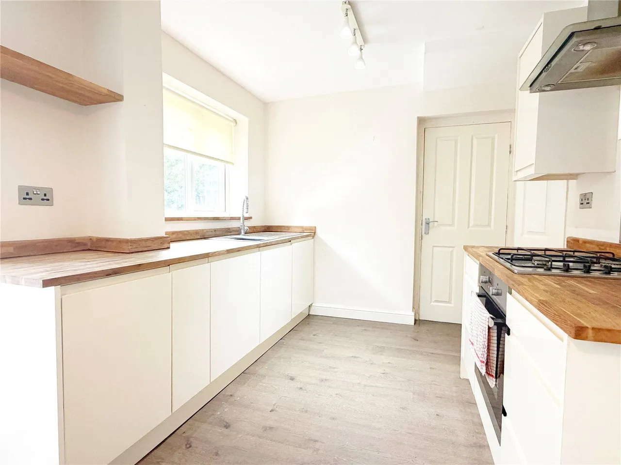 Thorn Close, Heywood, OL10, photo 2