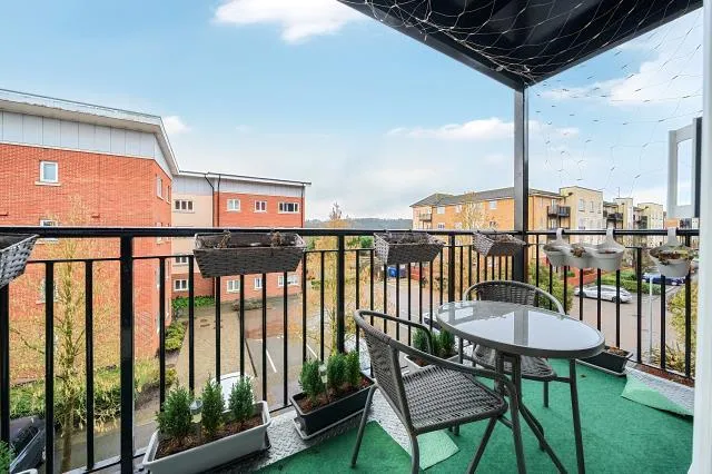 Tadros Court, High Wycombe, HP13, photo 8