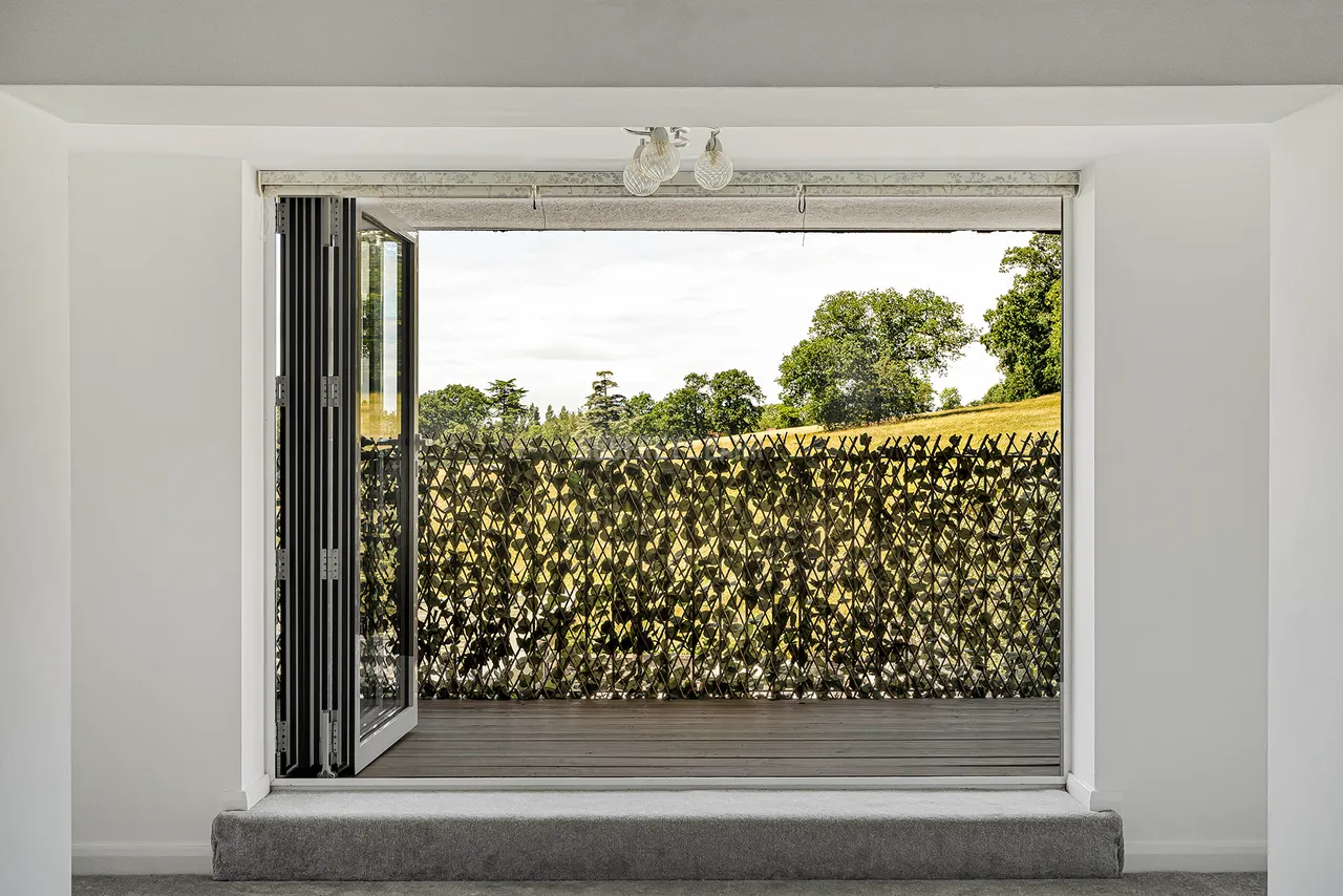 Birkbeck Road, Mill Hill, NW7, photo 15