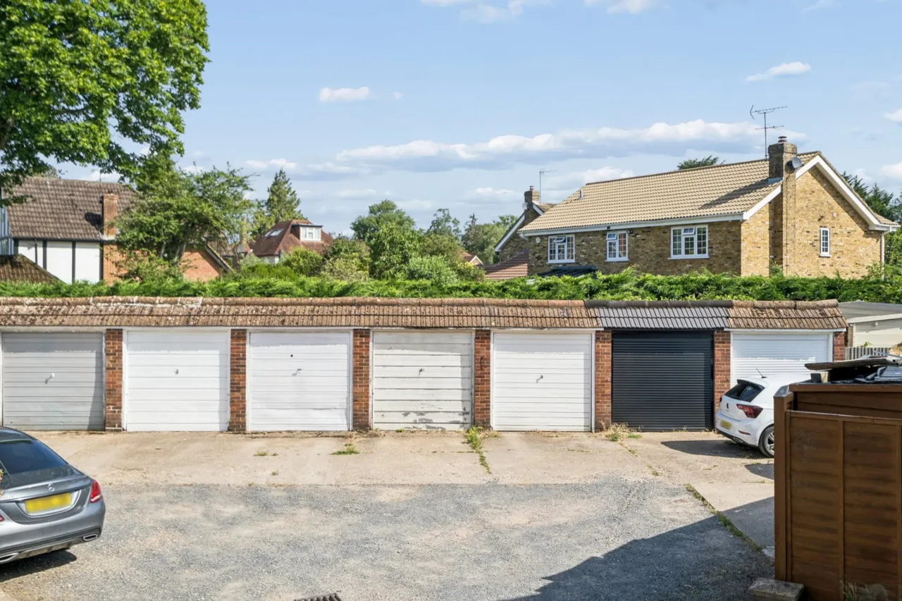 Peterhill Close, Chalfont St. Peter, SL9, photo 9