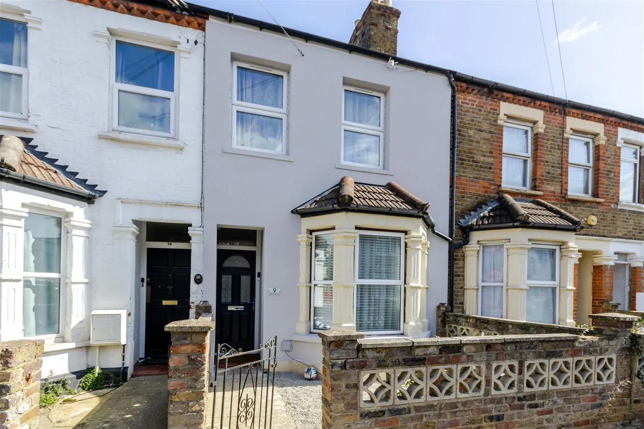 Mill Avenue, Uxbridge, photo 9