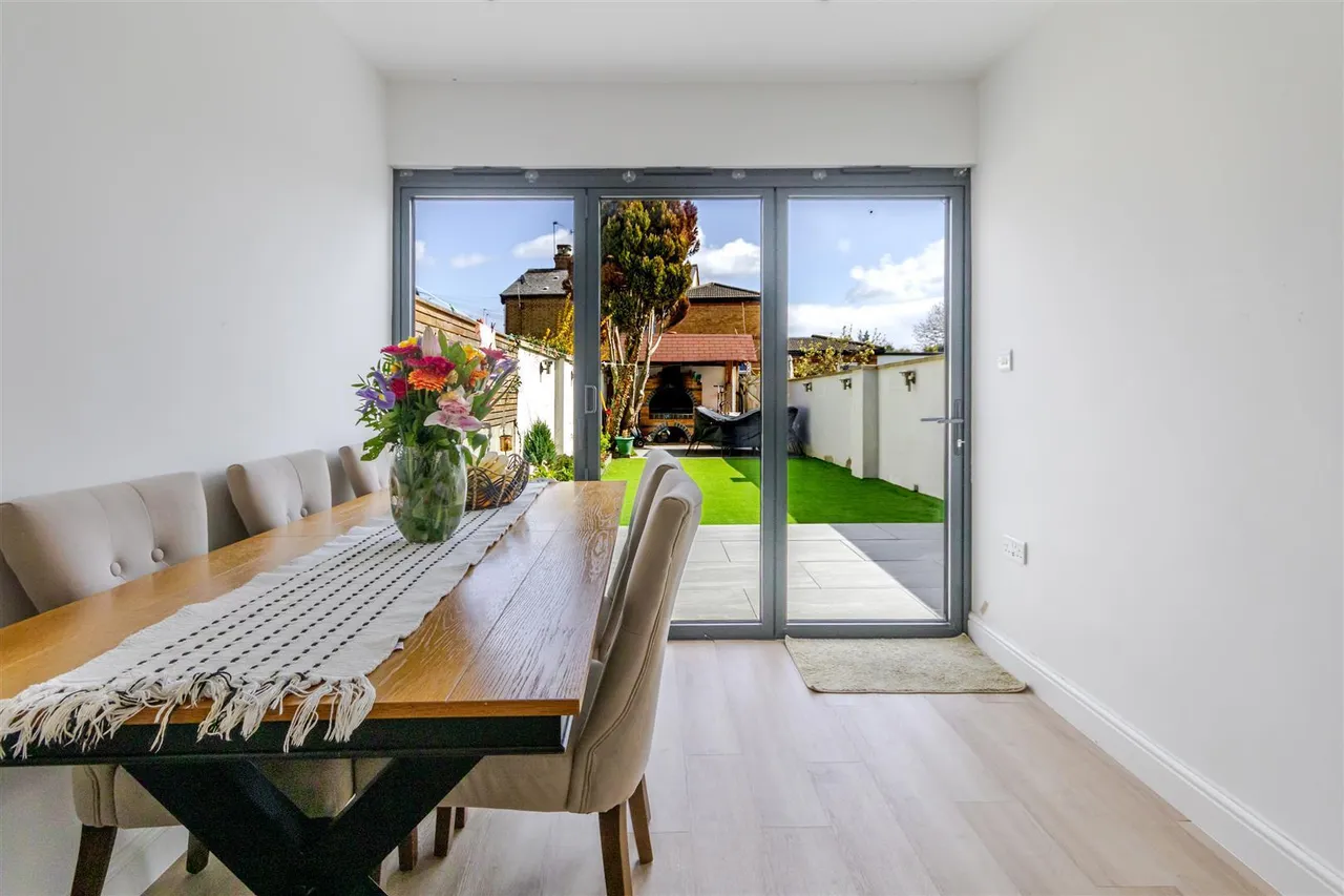 Mill Avenue, Uxbridge, photo 8