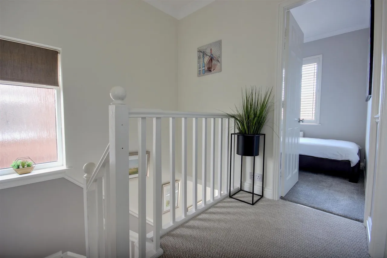 Molescroft Drive, Beverley, photo 10