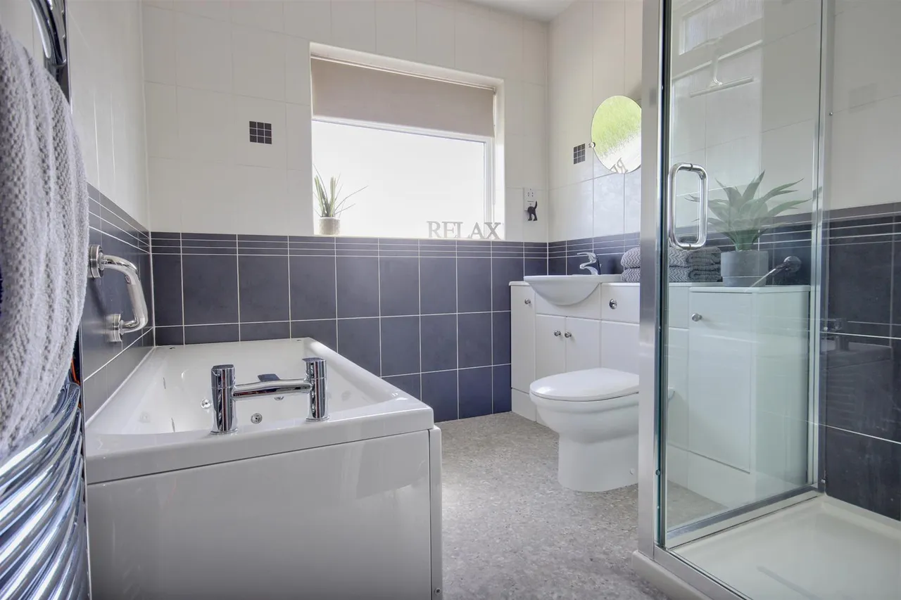 Molescroft Drive, Beverley, photo 17