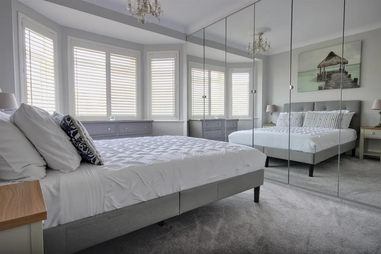Molescroft Drive, Beverley, photo 8