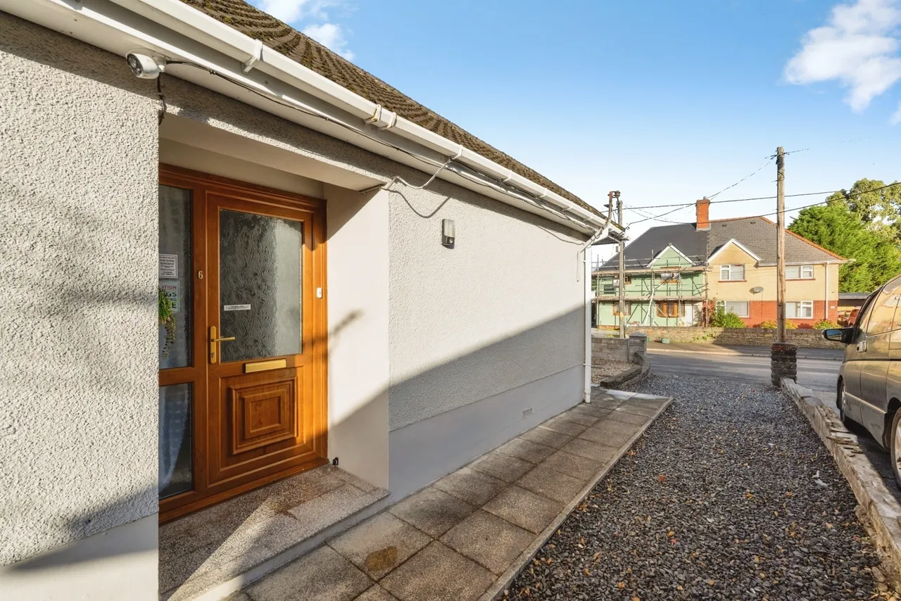 Glynhir Road, Pontarddulais, SA4, photo 5