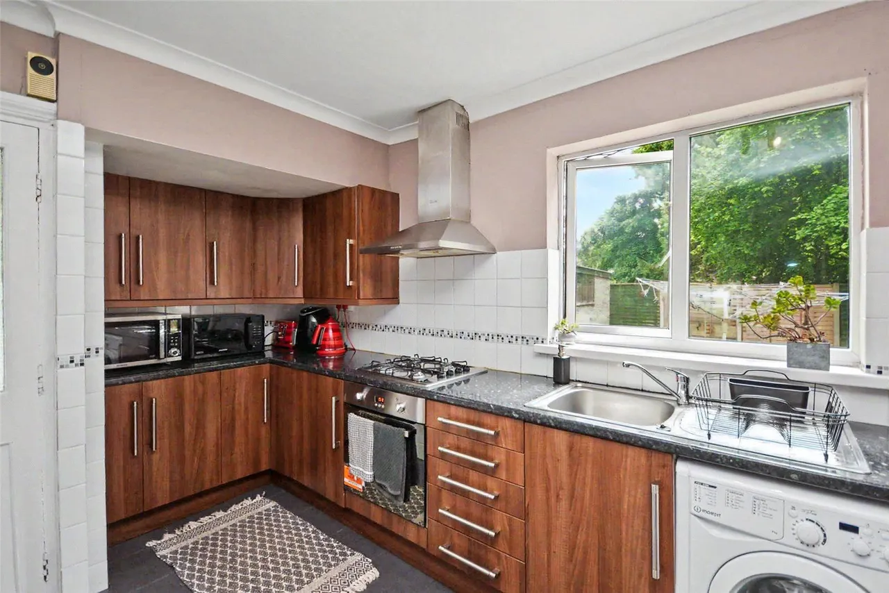 Tynwald Drive, Leeds, LS17, photo 11