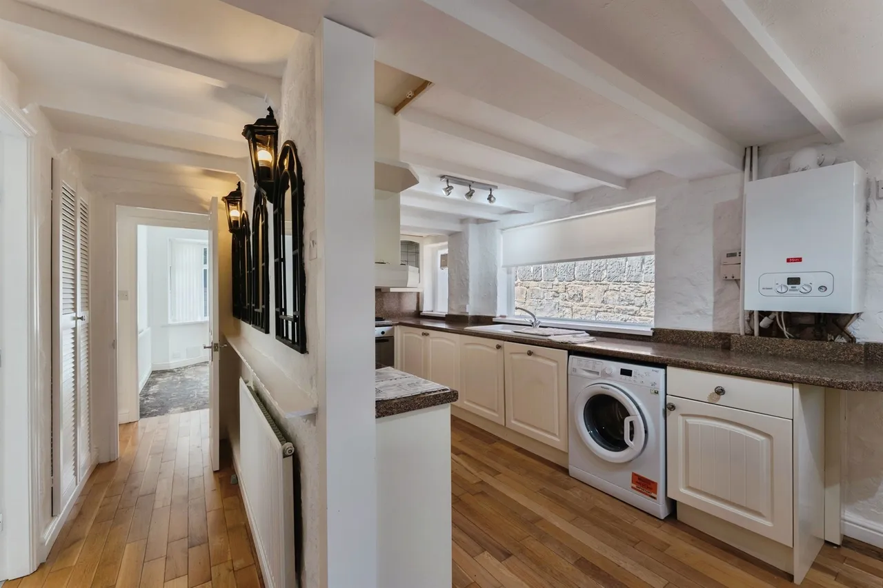 Shrewsbury Road, Prenton, photo 5
