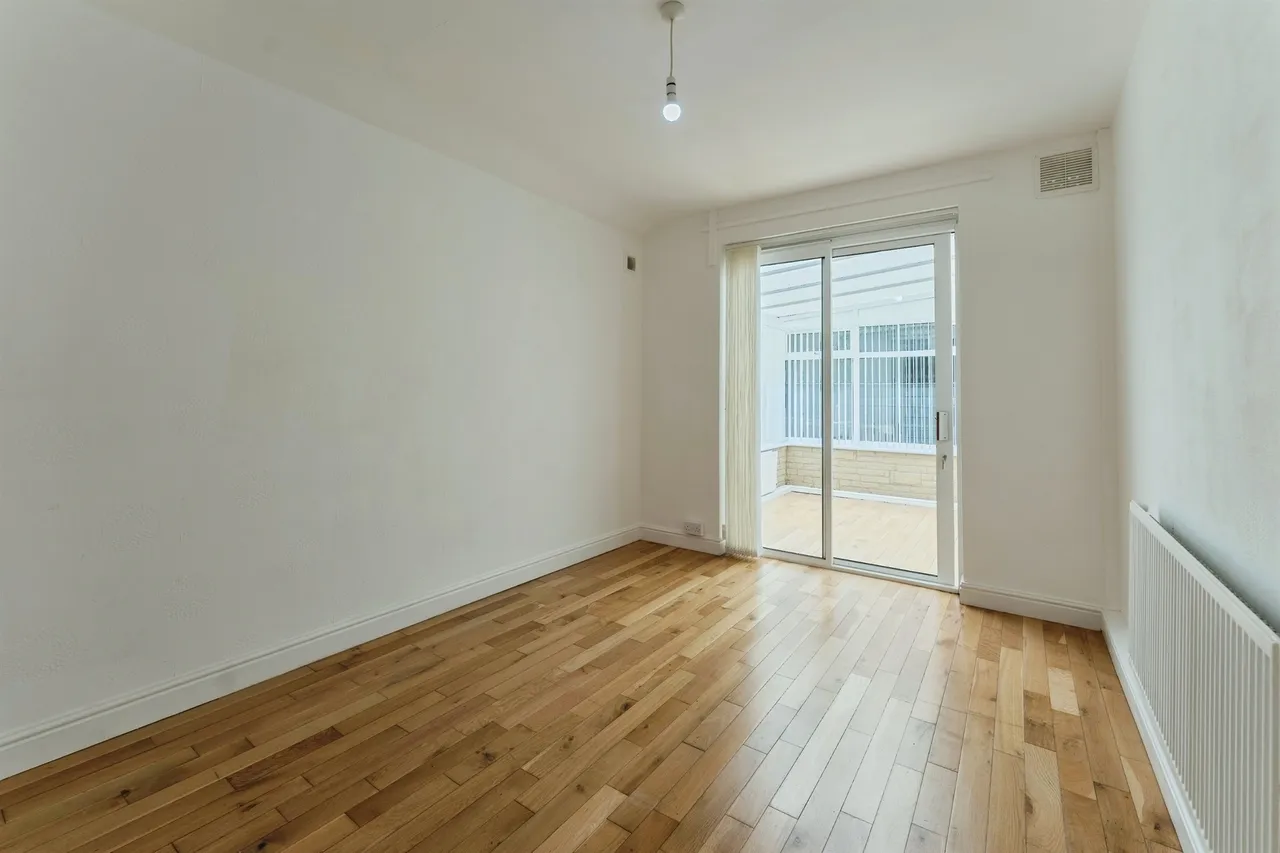 Shrewsbury Road, Prenton, photo 11
