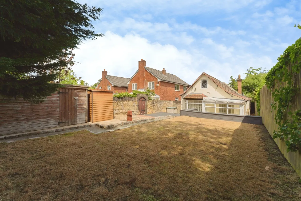 Shrewsbury Road, Prenton, photo 2