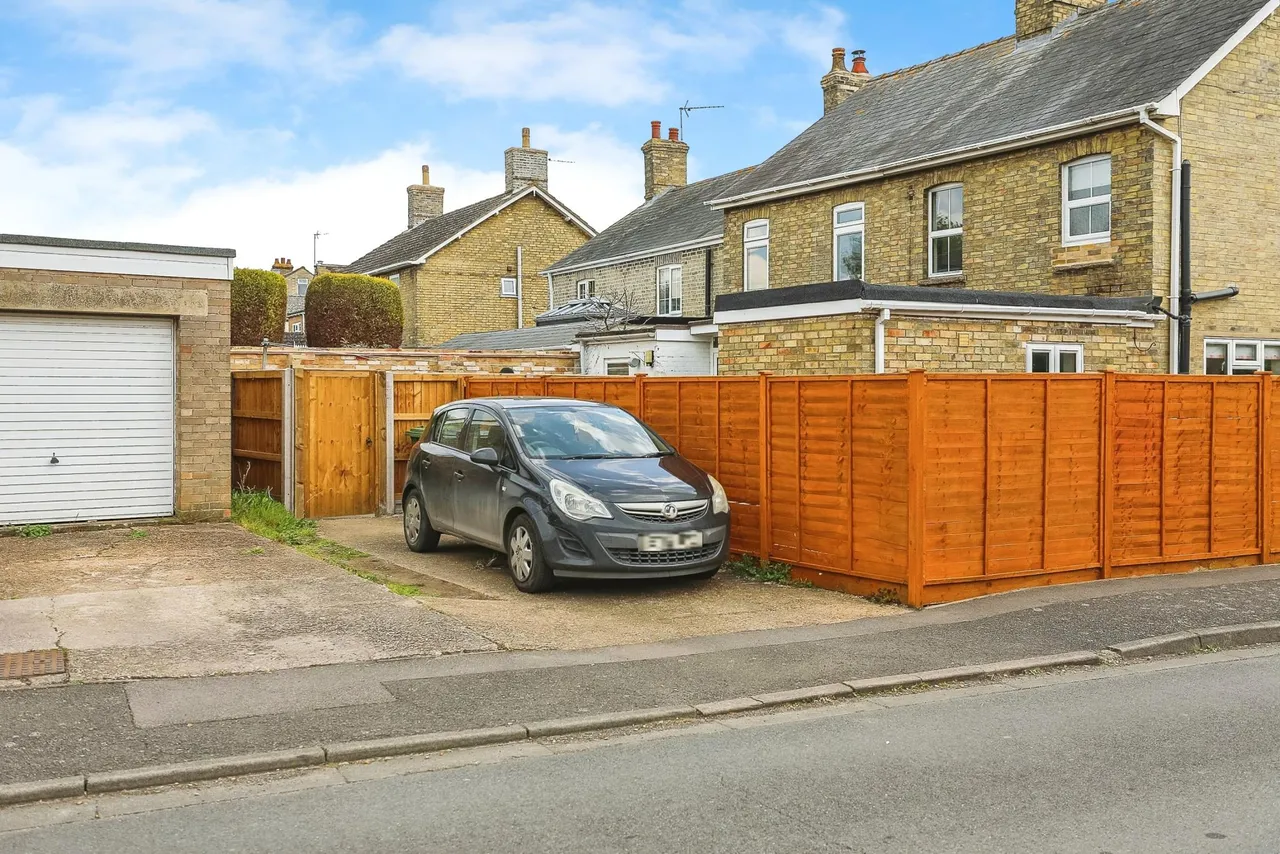 High Street, Warboys, PE28, photo 4