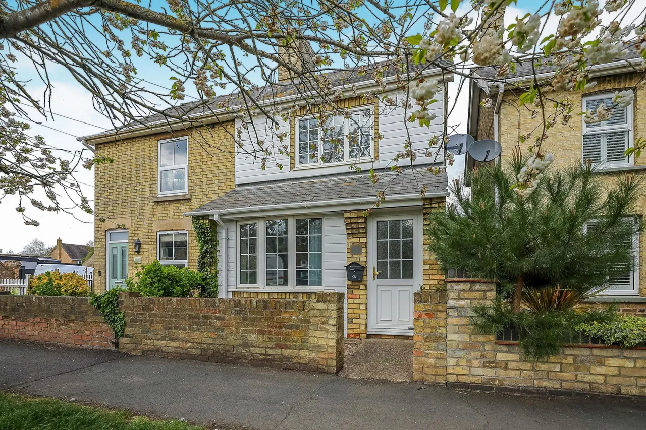 3 bed house for sale, High Street, Warboys, PE28